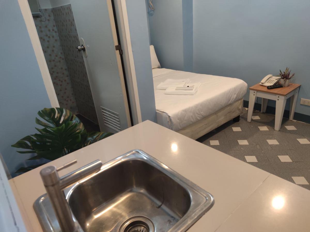 Glory Hotel Cubao Quezon City Εξωτερικό φωτογραφία